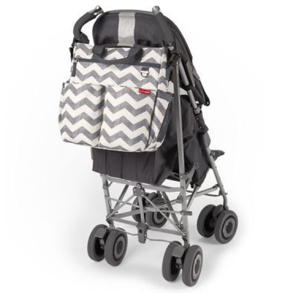 Skip Hop Duo Signature Diaper Bag, Chevron - Picture 5 of 11